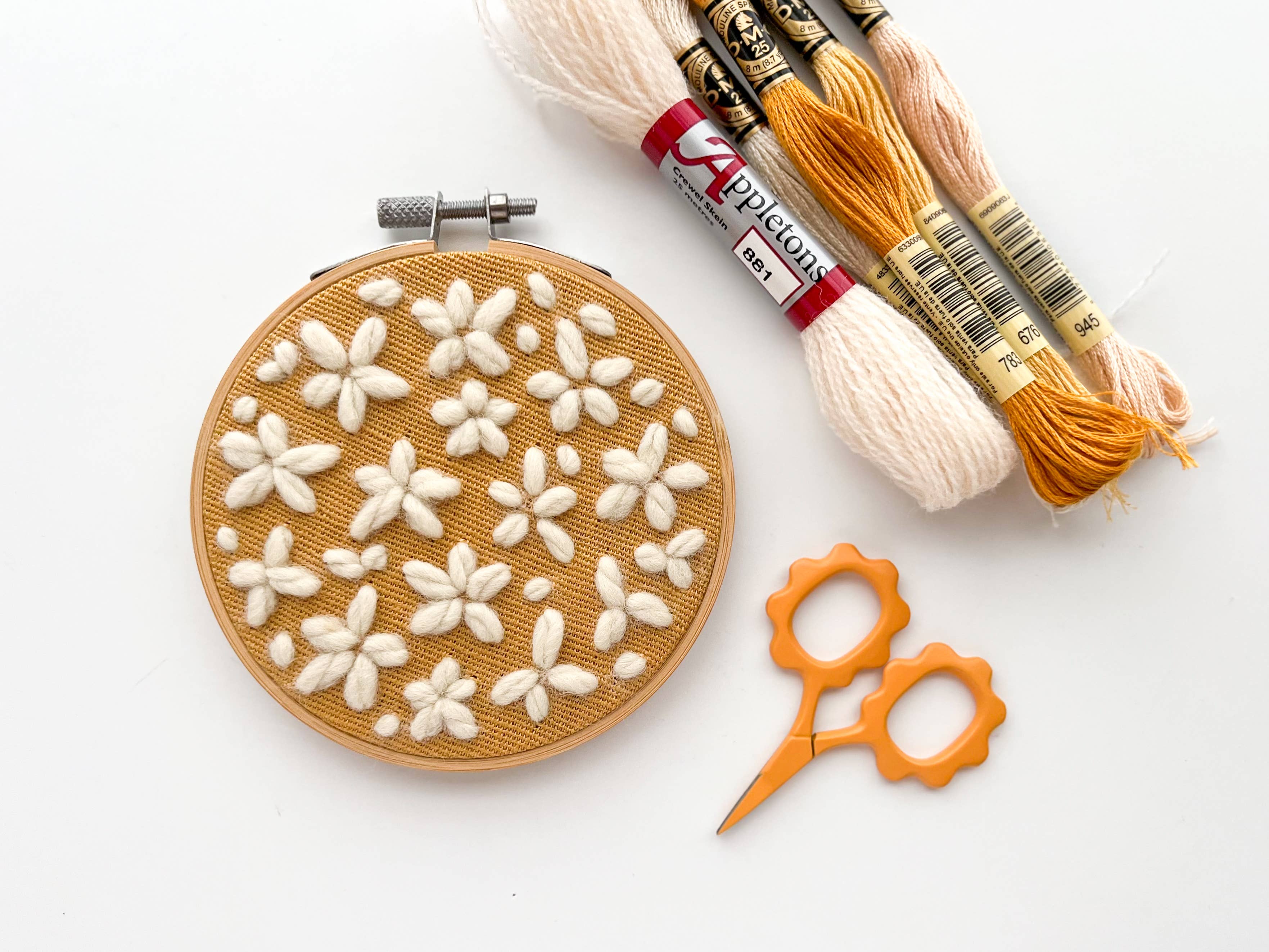 Small Flower scissors, tiny embroidery scissors: Turquoise (Copy)