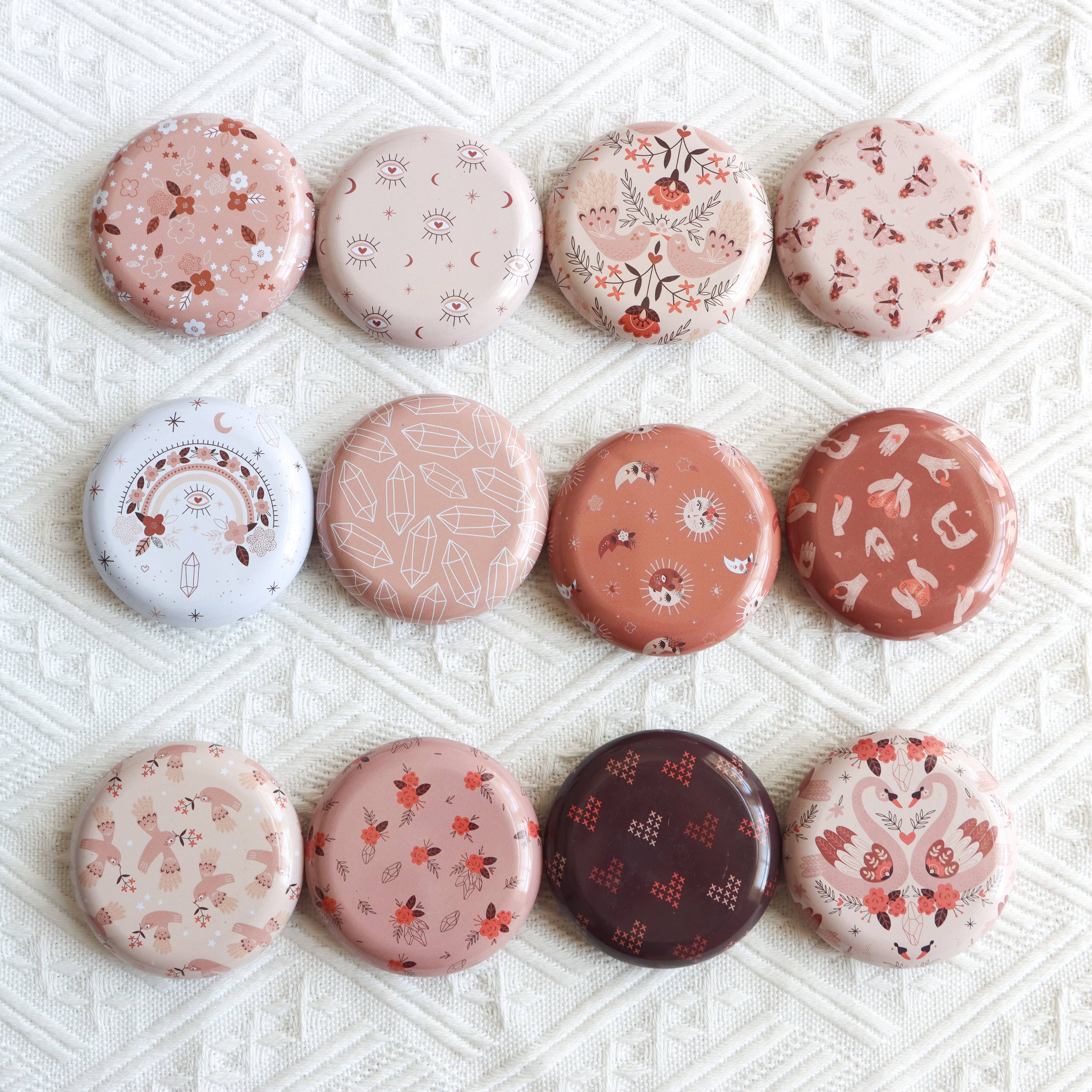 Round Magnetic Needle Case for Embroidery/Cross Stitch/Hand Stitch/Sewing - Modern Style Needle Organizer: NEW Floral / Random