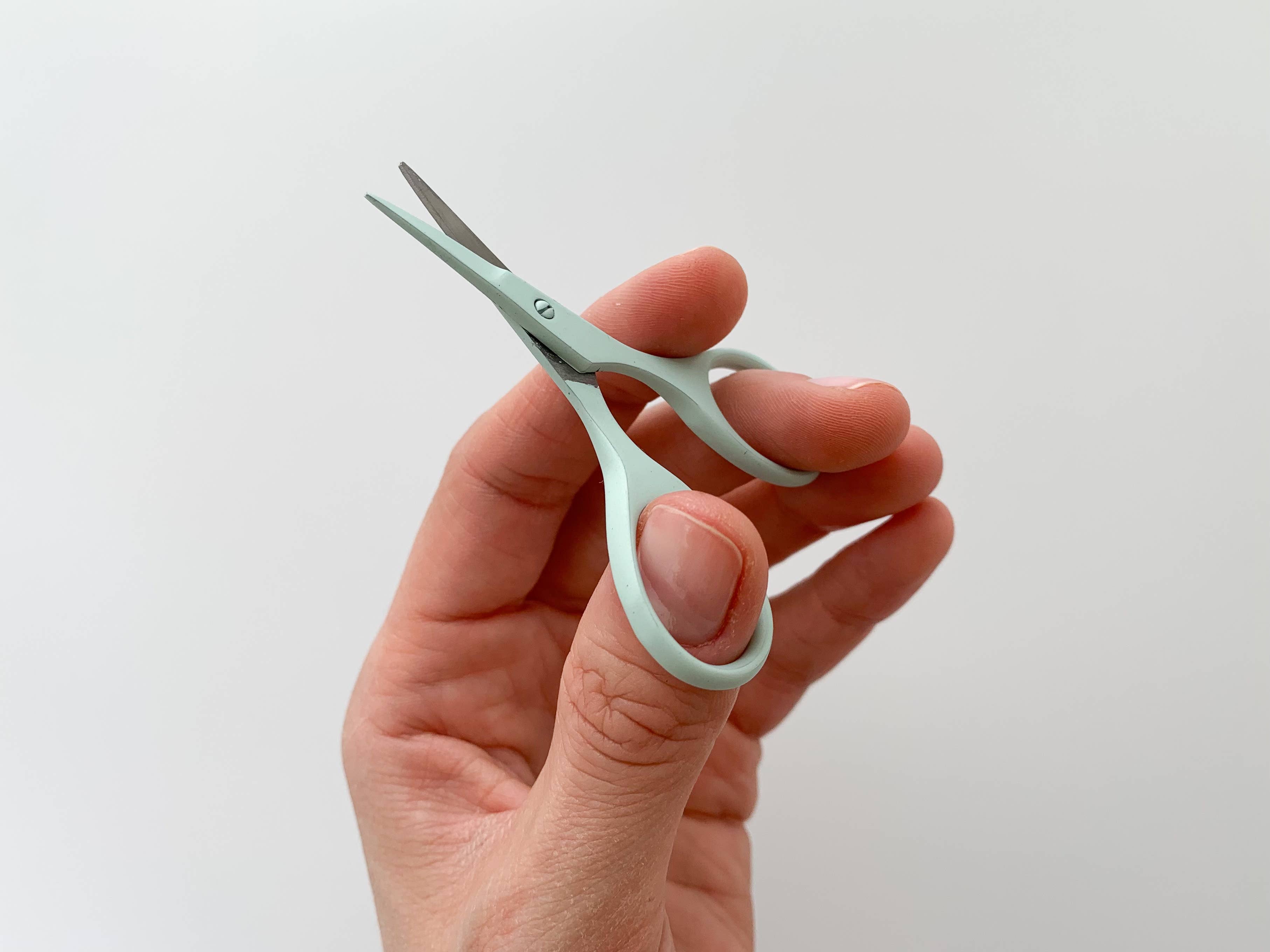 Small needlecraft scissors, tiny embroidery scissors: Blush