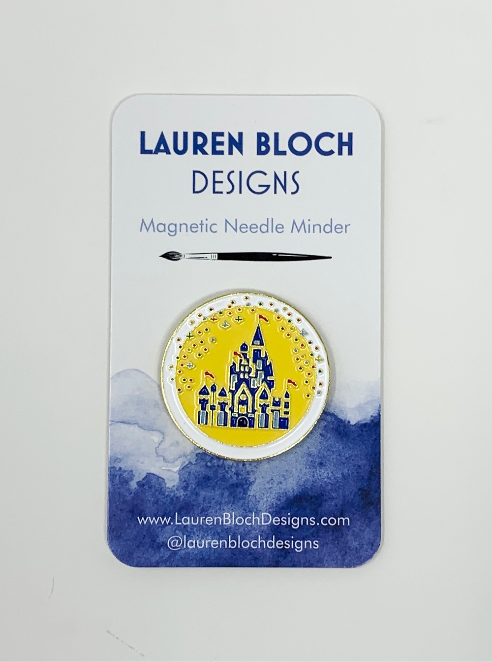 Needle Minder - Castle with Stars (Gold) Needleminder