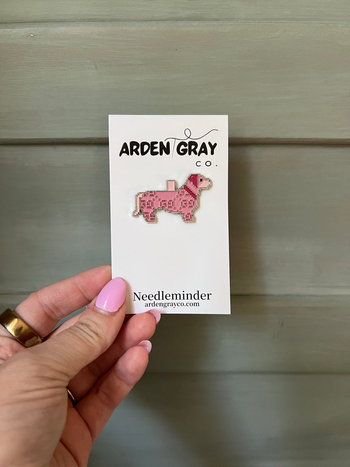 Pink Dog Needleminder