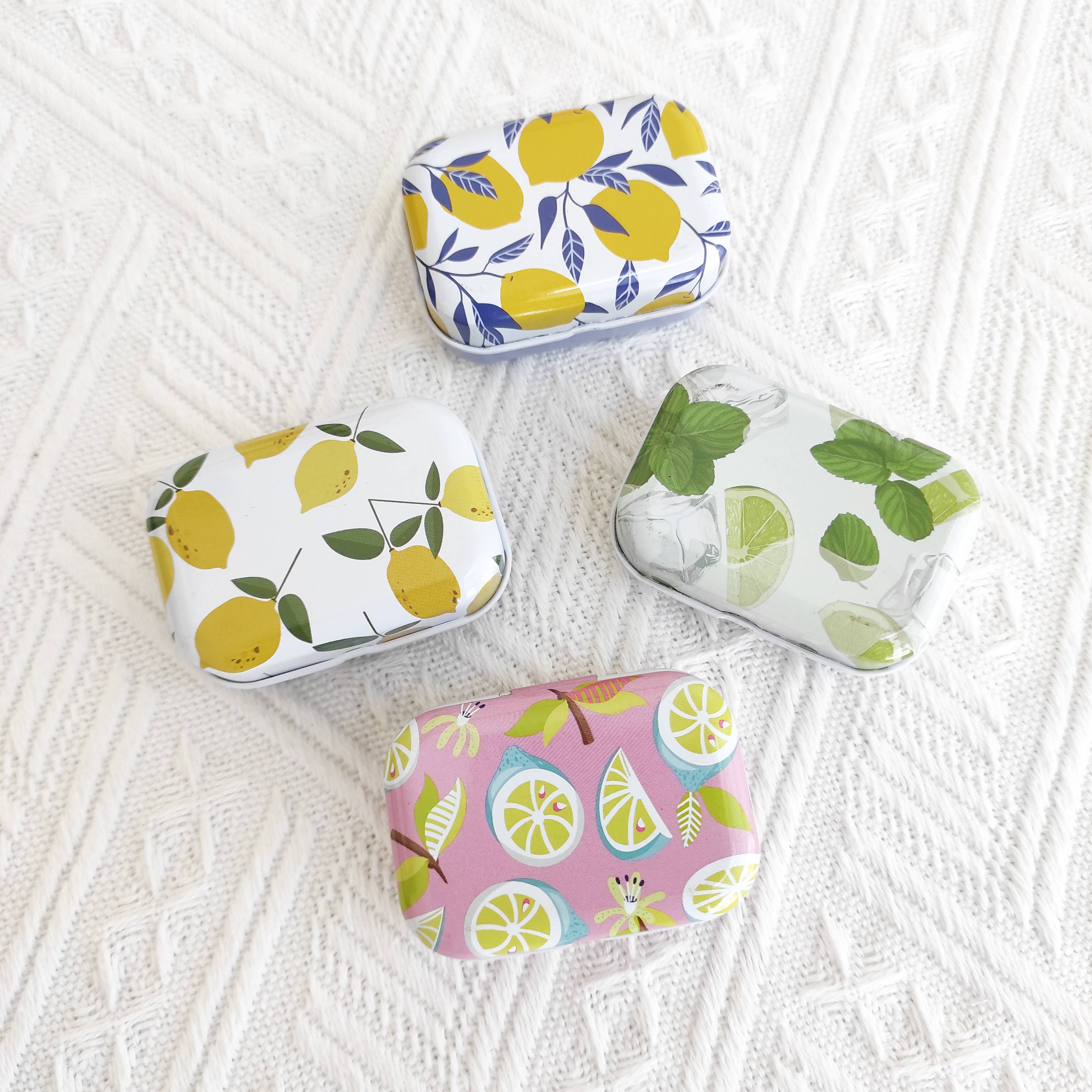 Small Magnetic Needle Case : Floral A
