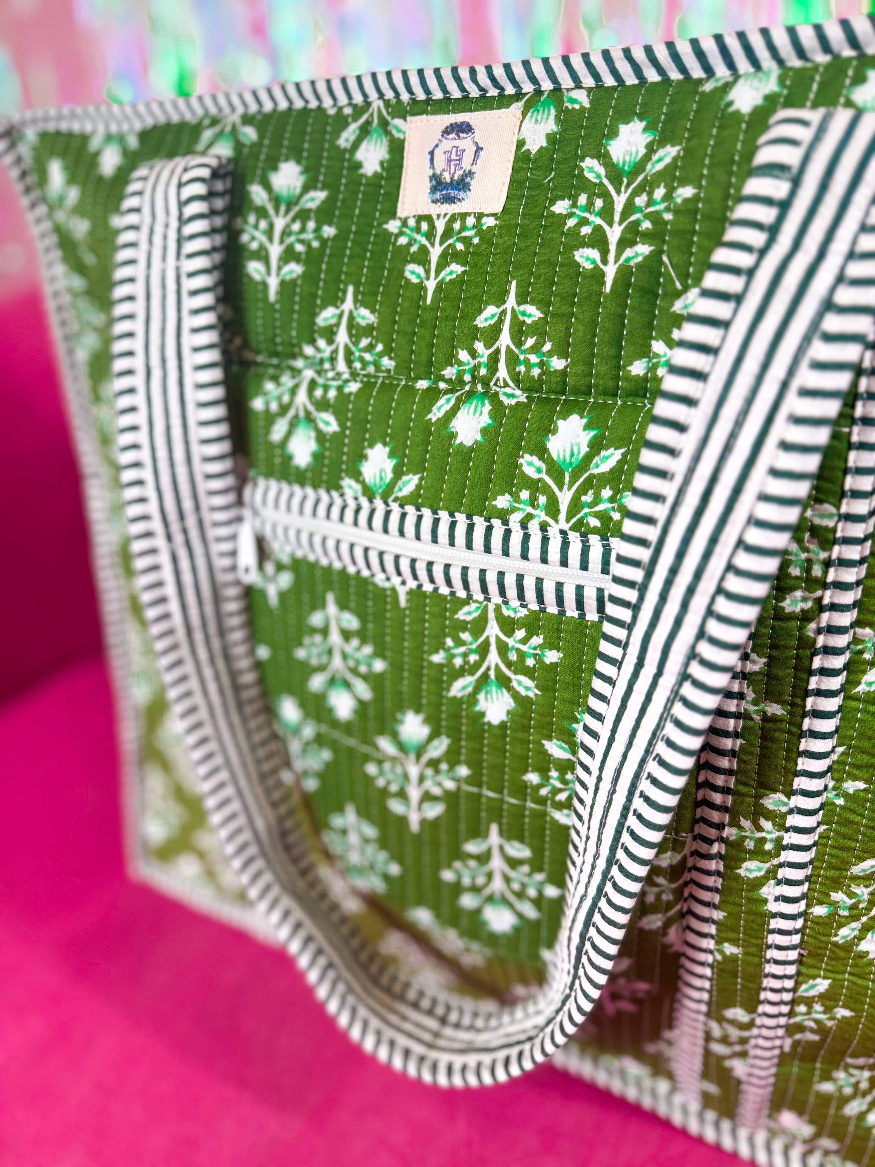 Emerald Bay | Large Quilted Zipper Tote Bag