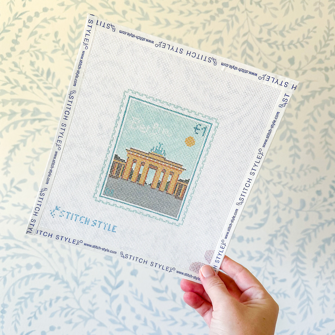 Berlin 18 Mesh Needlepoint Canvas