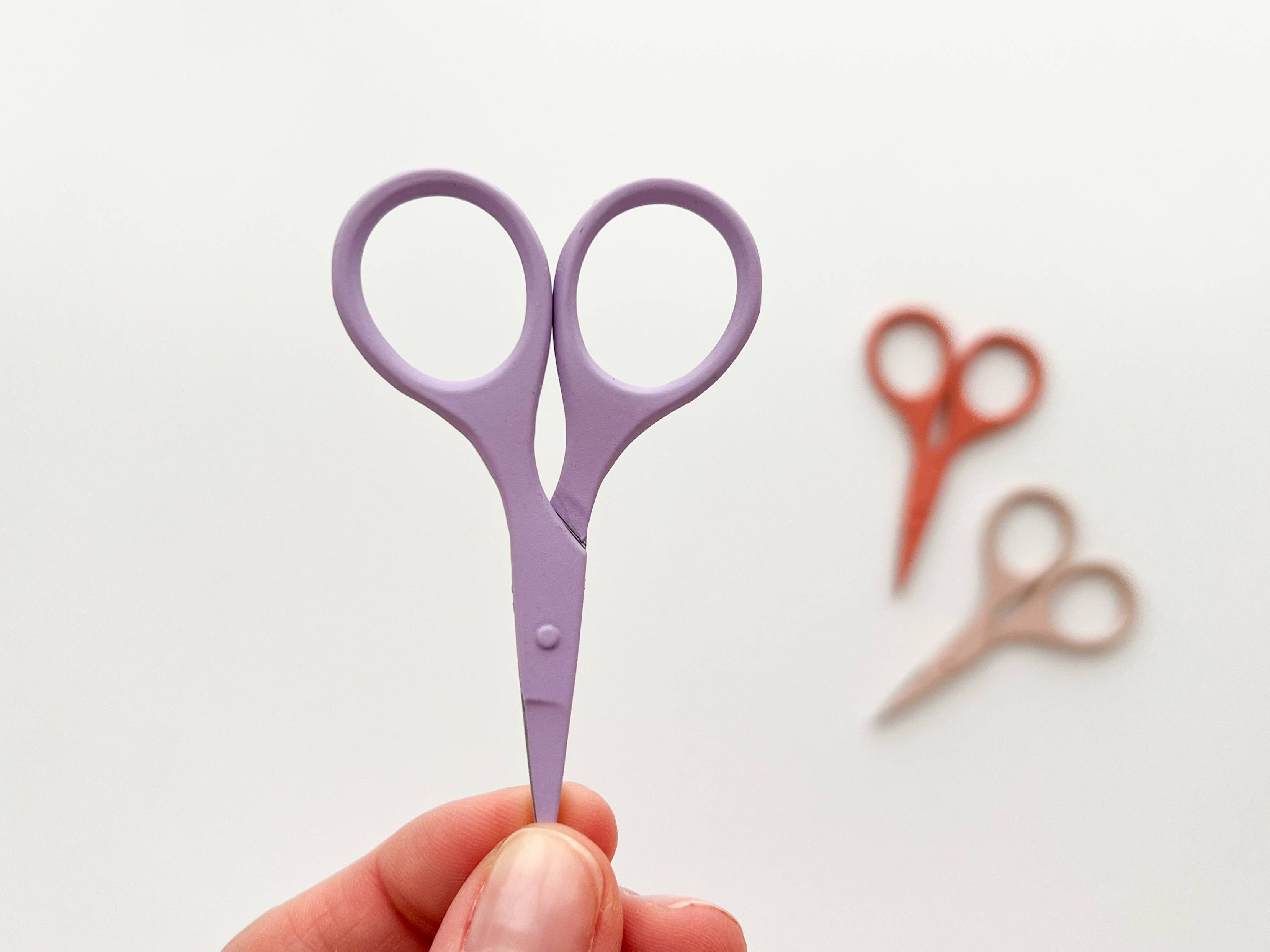 Small needlecraft scissors, tiny embroidery scissors: Rosewood