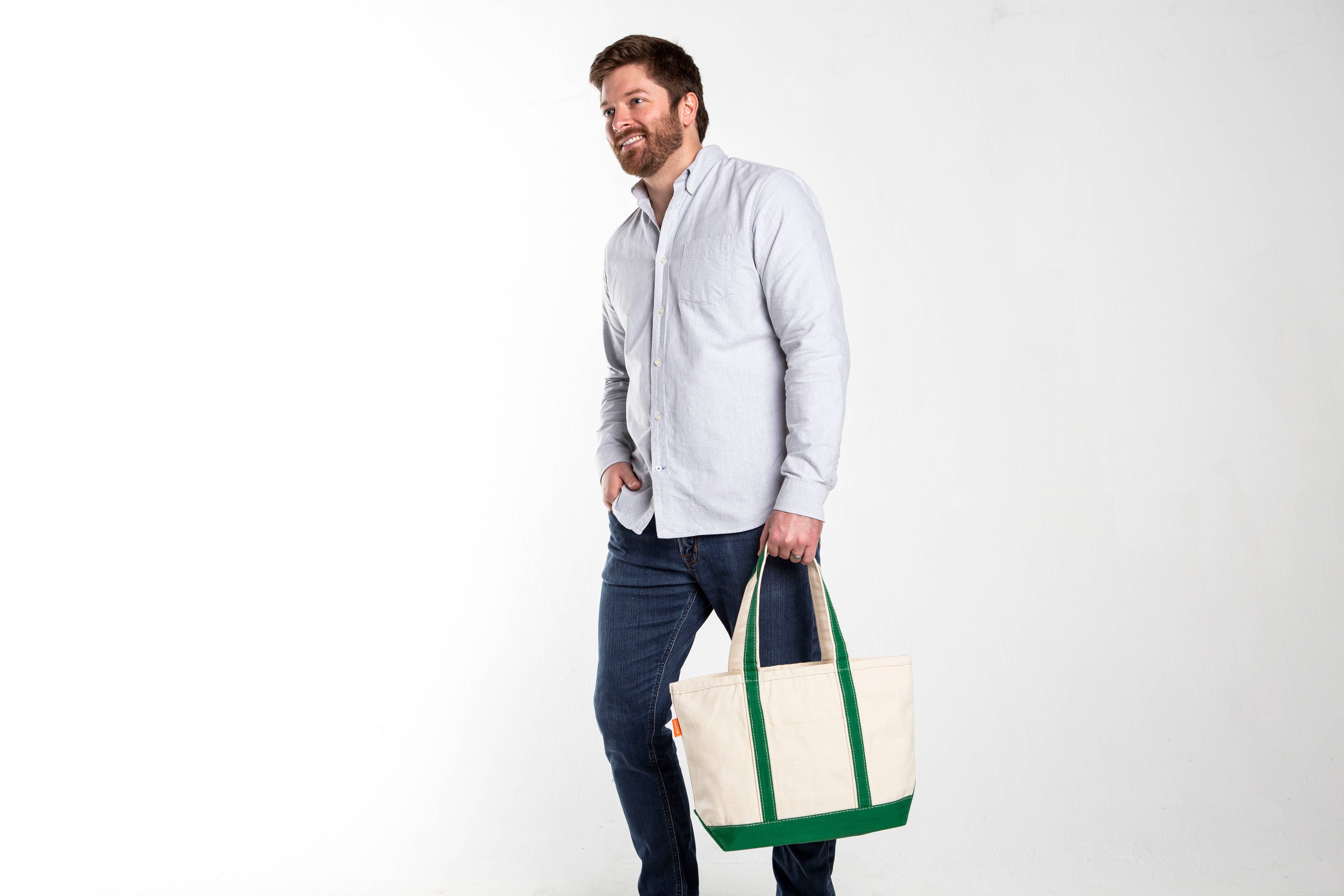 Medium Classic Tote: Safari