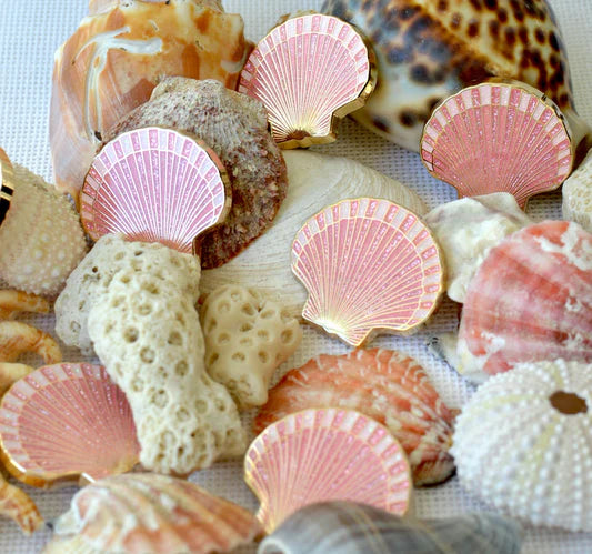 Pink Glitter Scallop Shell Can Needle Minder