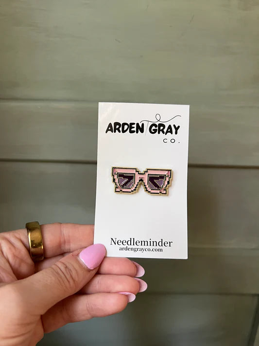 Sunglasses Needle Minder