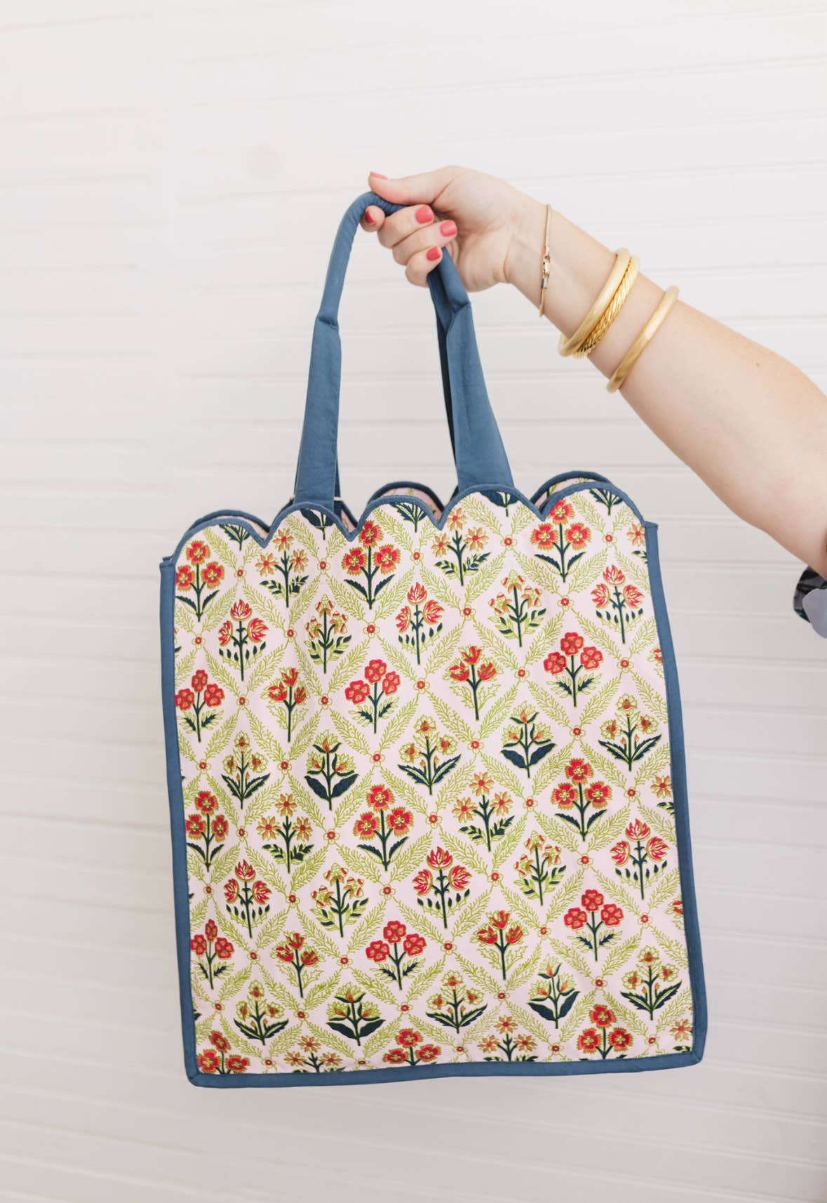 Scalloped Quilted Tote Bag Regular Size | Meadow Luxe