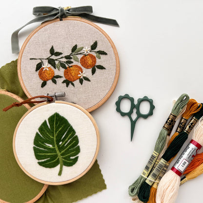 Small Flower scissors, tiny embroidery scissors: Dark Sage