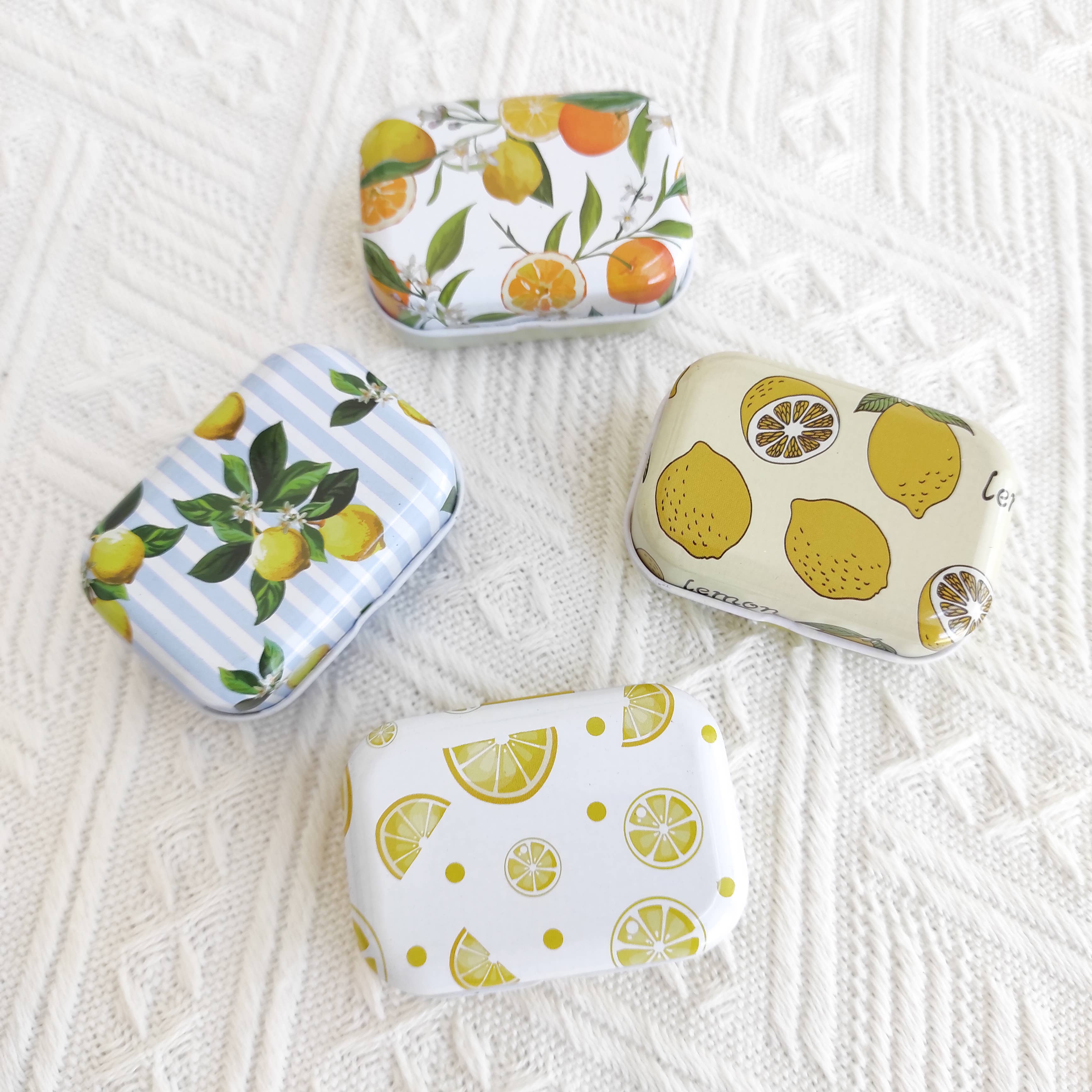 Small Magnetic Needle Case : Floral A