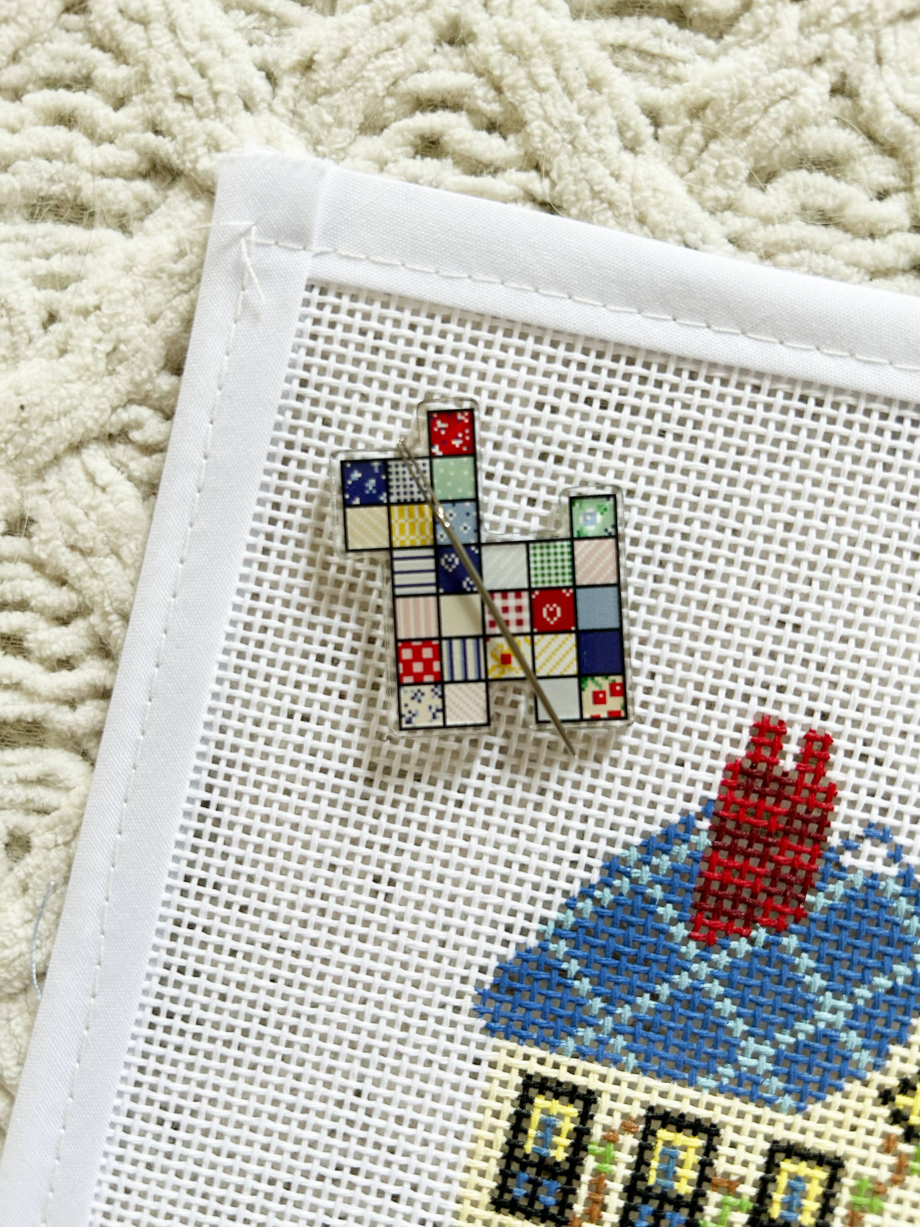 Needlepoint Needle Minders : Taylor - Lover