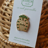 Lucky Heart Horseshoe - Emerald Needle Minder