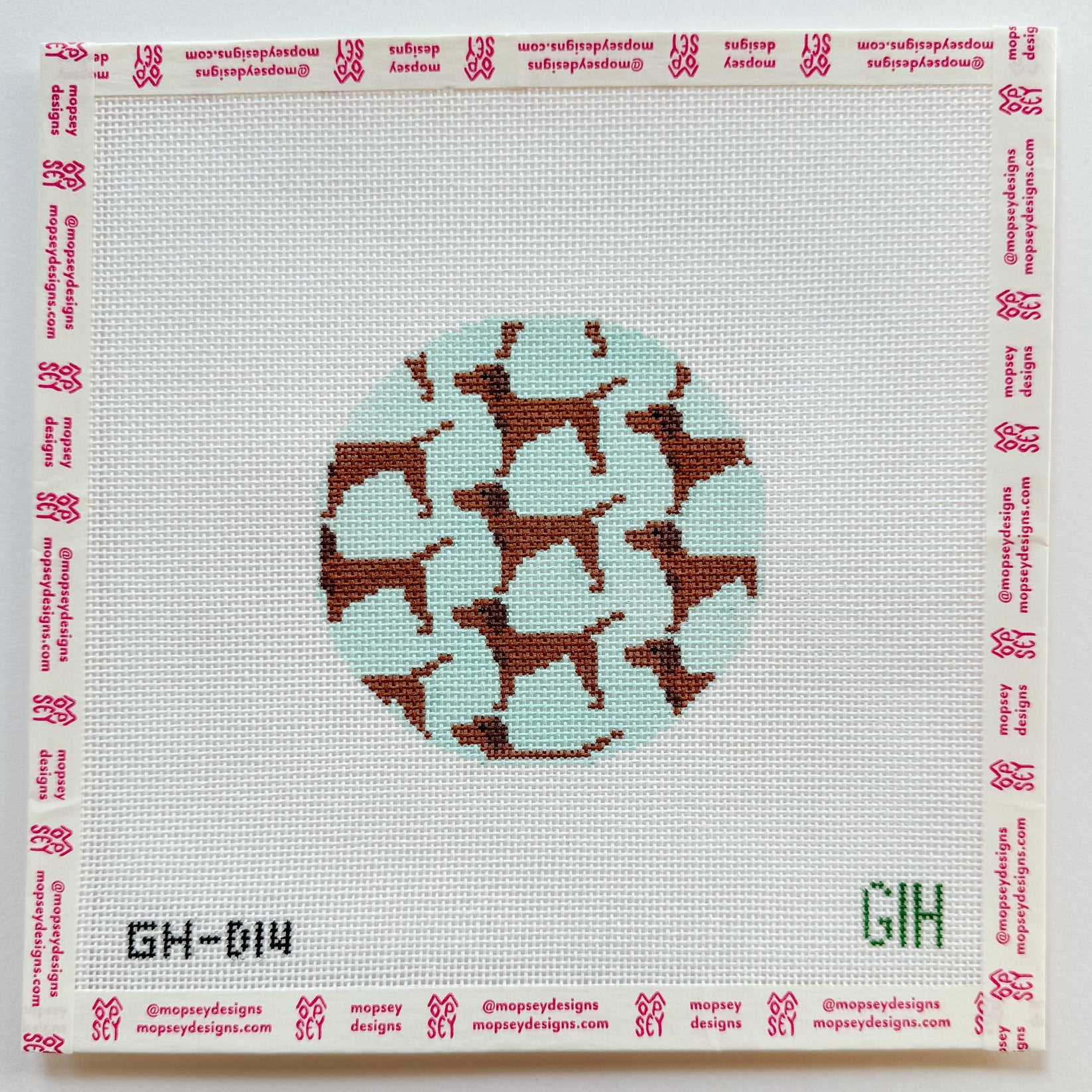 Green Heart Needlepoint: Vizsla Canvas