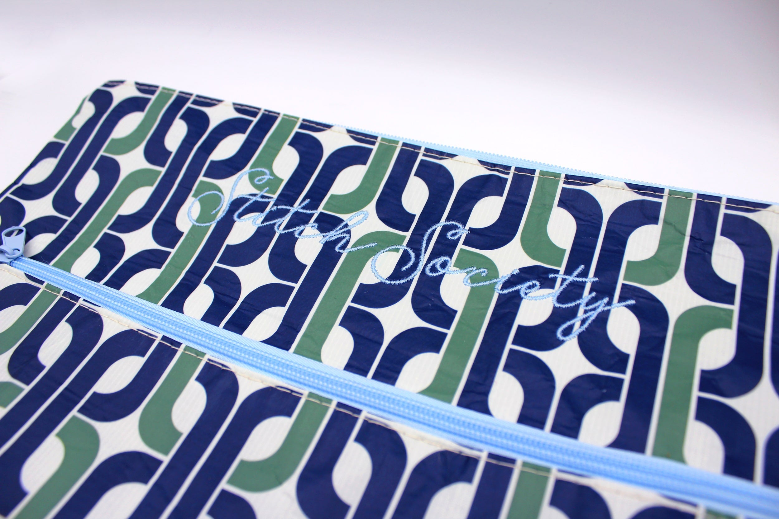 SS Logo Chains Pencil Case