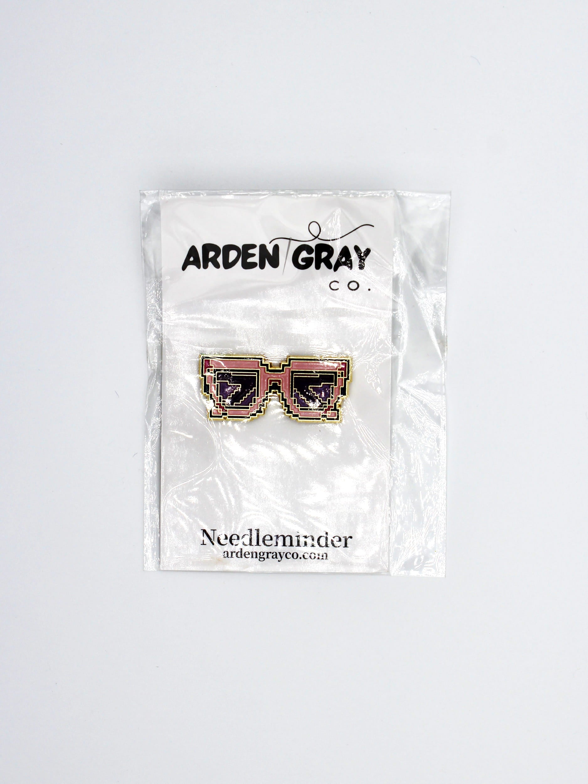 Sunglasses Needle Minder