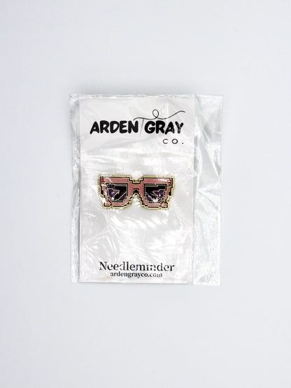 Sunglasses Needle Minder