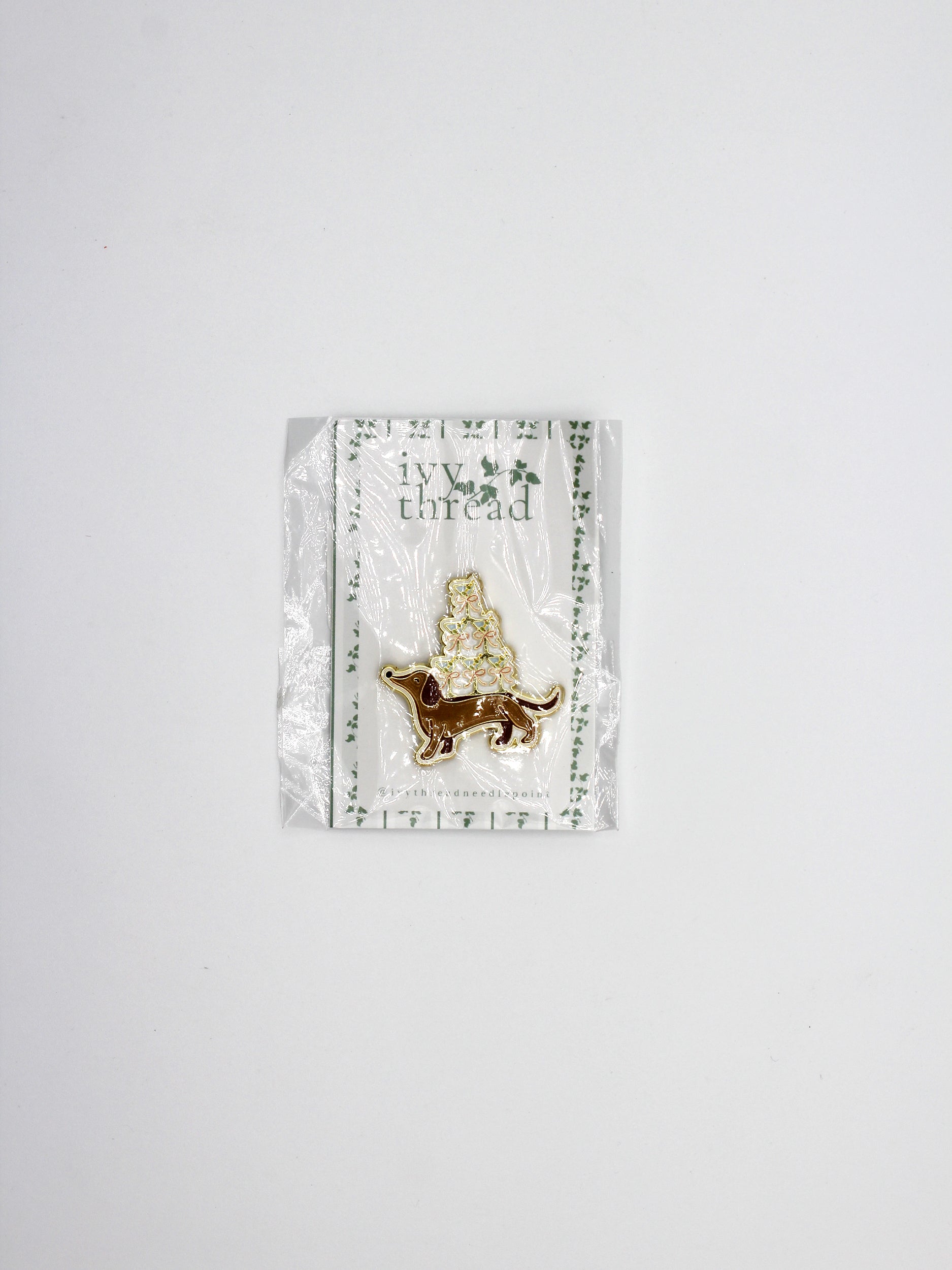 Weenies & Tinis Needle Minder