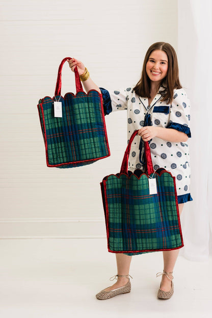 Laurel Luxe | Quilted Large Tote | Holiday Gift Bag: 0001